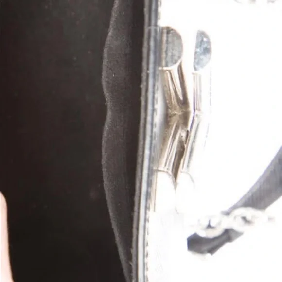 🏁SOLD🏁Louis Vuitton Epi Twist MM - Picture 5 of 5